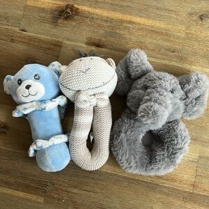 Bundle of 3 rattles
